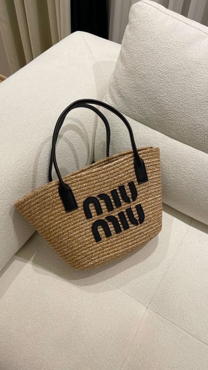 Miu Miu Ivy Hasır Örgü Tote Çanta