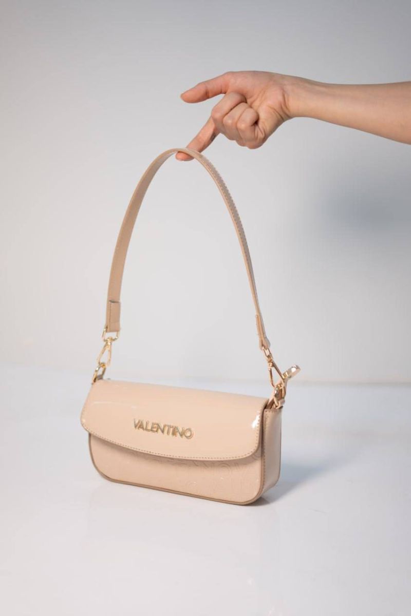 Valentino Bej Patent Deri Baguette Omuz Çantası